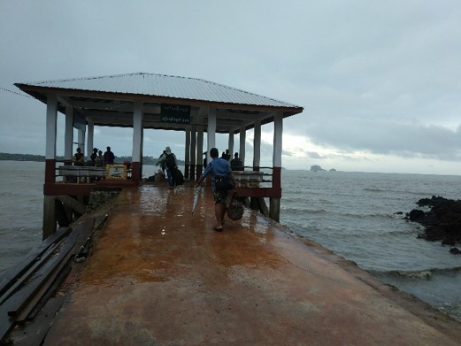 jetty at aung ba viltage